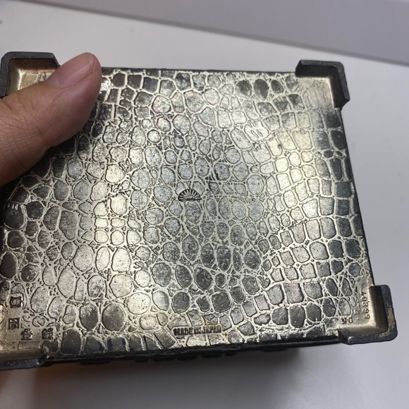 Antique Pewter Carved Trinket Jewelry Box Made In Japan (hinged Damaged) - Picture 7 of 14